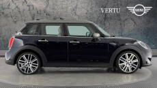 MINI Hatchback 1.5 Cooper Exclusive 5dr Auto [Nav Pack] Petrol Hatchback